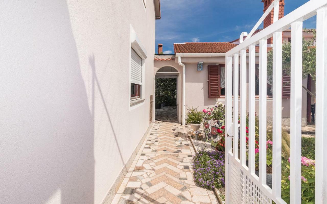 بولا Holiday Home Nadia المظهر الخارجي الصورة