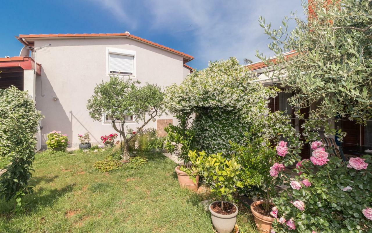 بولا Holiday Home Nadia المظهر الخارجي الصورة