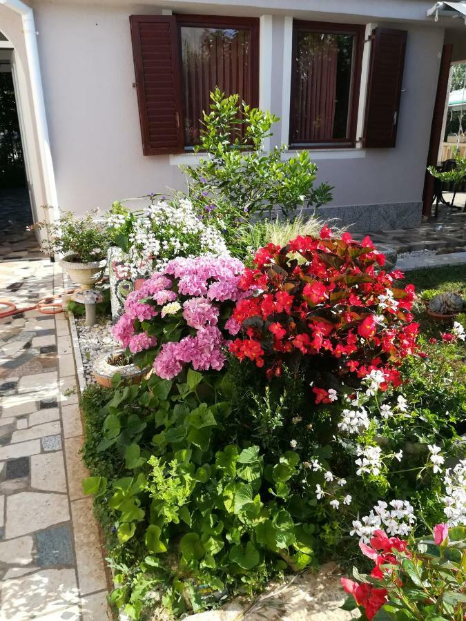 بولا Holiday Home Nadia المظهر الخارجي الصورة